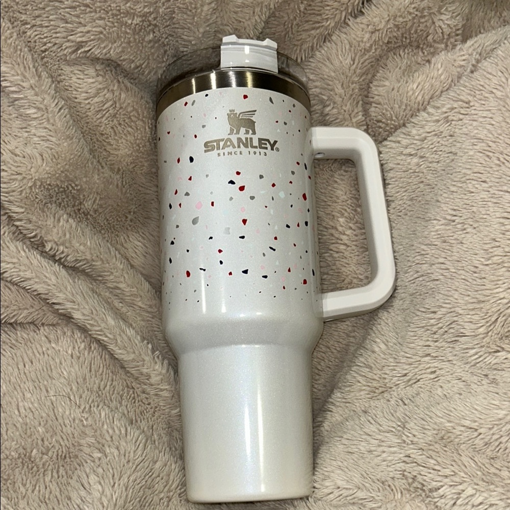 Stanley White Travel Mug with Handle